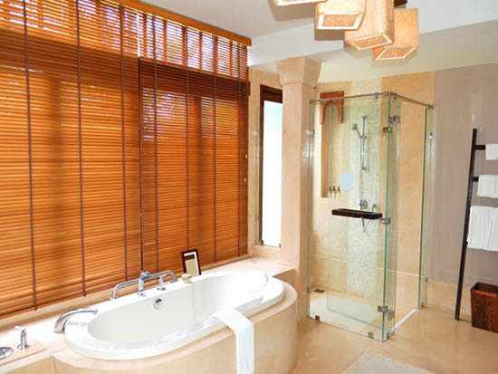 Рольставни в доме