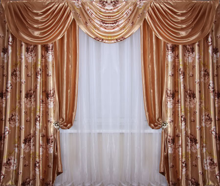 Классический вариант штор для зала