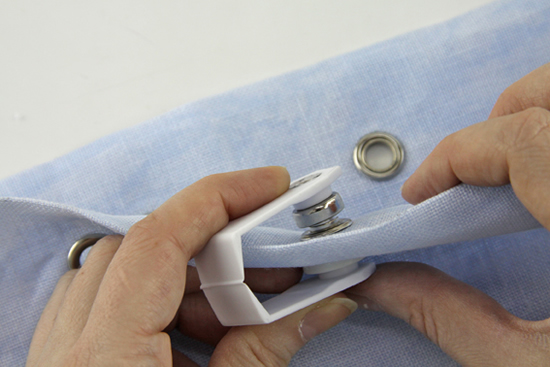 Установка люверсов специальным инструментом